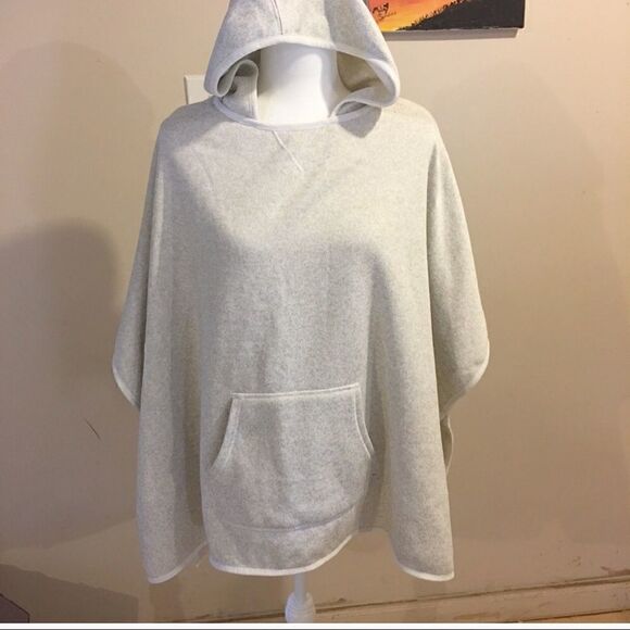 Eddie Bauer Poncho   - Picture 1 of 9